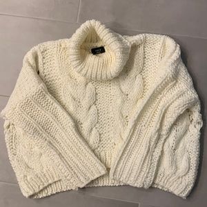 Chunky Knit Cream Turtleneck Sweater EUC